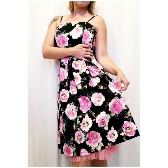 Eucalyptus Sun Dress Black & Pink Floral Tulle at Hem Size 4 - Picture 3 of 6